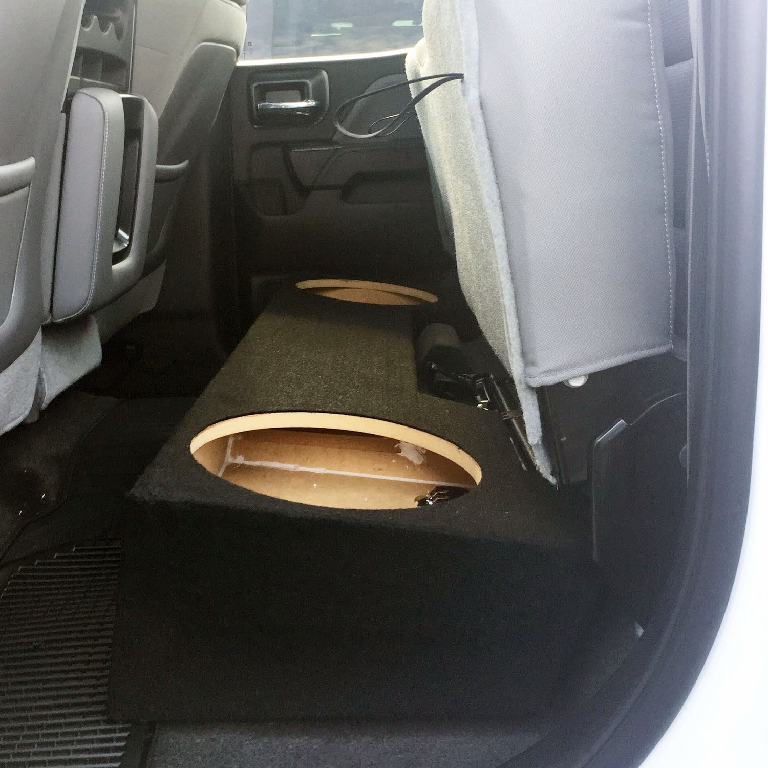 SoundBox Chevy Silverado / GMC Sierra Double (Extended) Cab 2014-2018 Dual 12" Subwoofer Enclosure